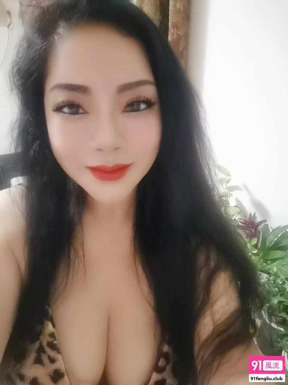 骚气的红姐，极爽的体验